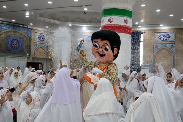 جشن فرشته‌ها، جشن بندگی 