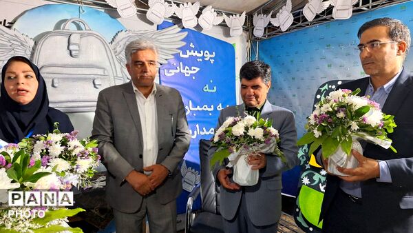 حضور فرماندار مشهد در جشن عید غدیر در میدان دانشجو