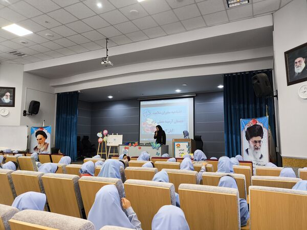 افتتاحیه جشنواره سفیران سلامت در دبستان آرمینه مصلی نژاد