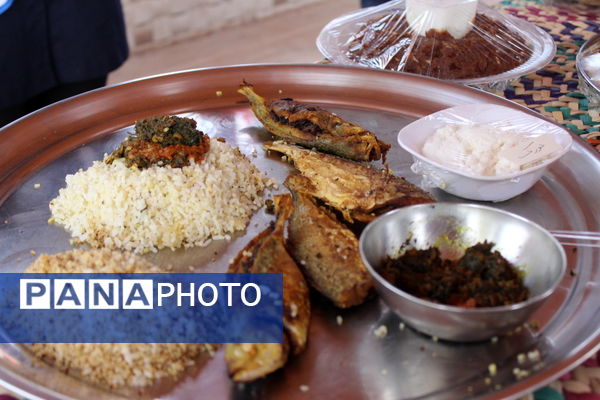جشنواره غذا و صنایع دستی در اردوی تمشک دختران استان بوشهر