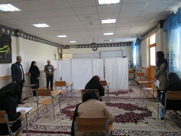 امتحانات نوبت اول در شهرستان‌های خلیل آباد و کاشمر