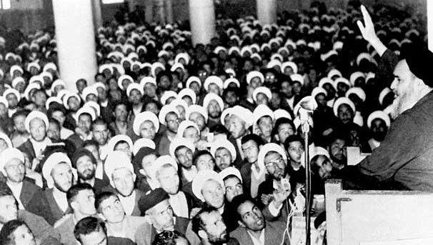 تبعید امام خمینی «ره» به ترکیه، نهضت اسلامی را جریان‌ساز کرد