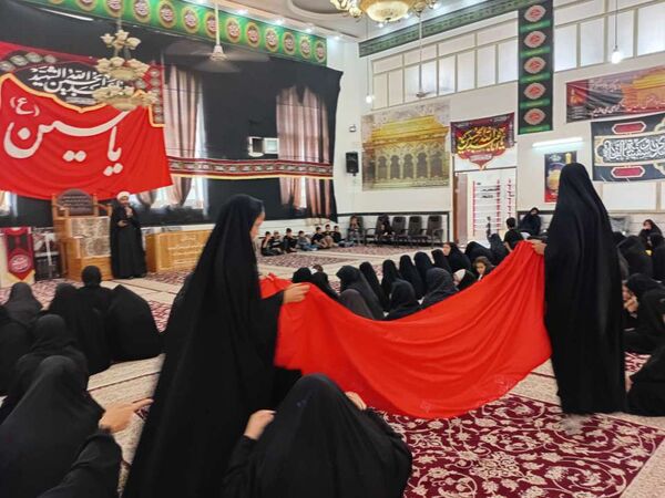 برگزاری همایش سه ساله های حسینی در روستای نقاب 