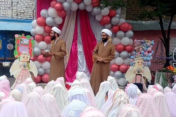 برگزاری جشن تکلیف دختران در مدرسه معراج بهارستان۲