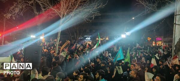حضور فعال مردم مشهدی در تجمع های سطح شهر 