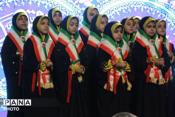 پیشوا در قاب اجتماع شبانه
