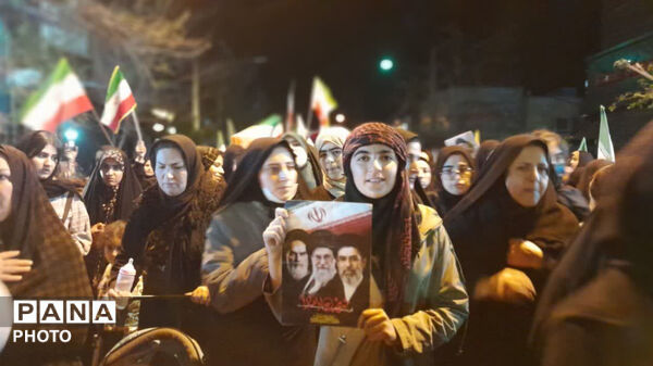 حضور پرشور شهروندان کوهدشت در سی‌ونهمین گردهمایی شبانه