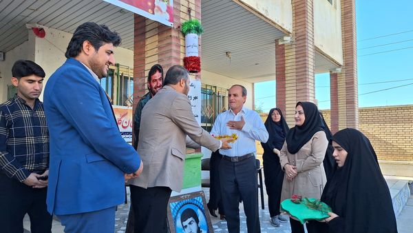 نواخته شدن زنگ مهر در  مدارس شهرستان لنده