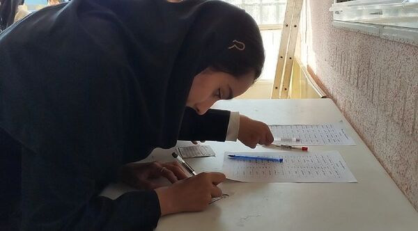  انتخابات شورای دانش‌آموزی در هنرستان کاردانش حافظ