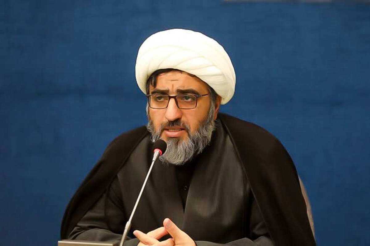 عظمت انسان در علم توحید و بندگی خداوند نهفته است