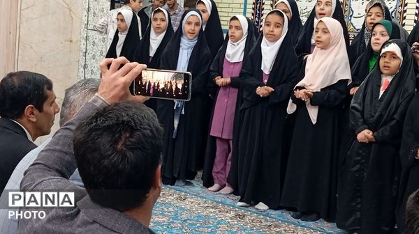 نماز جمعه شهر بن با سخنرانی رئیس آموزش و پرورش 