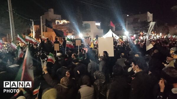 حضور پرشور مردم انقلابی نیشابور در سومین روز از عزای سالار شهیدان انقلاب اسلامی 