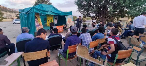 نواخته شدن زنگ مقاومت در دبیرستان مولوی یاسوج