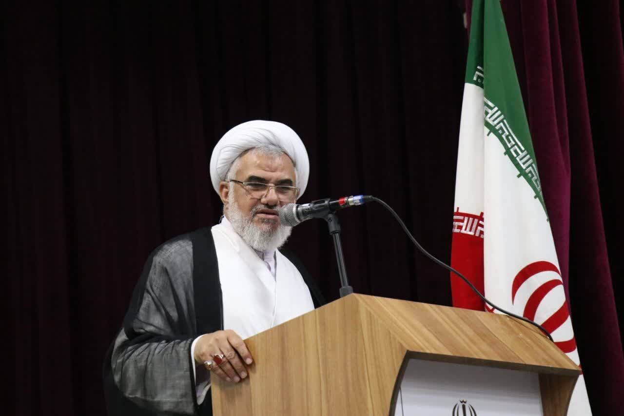 لزوم استفاده از ظرفیت نخبگان و هوش مصنوعی برای حل بحران صف‌های بنزین/ مهارت‌آموزی جایگزین مدرک‌گرایی شود