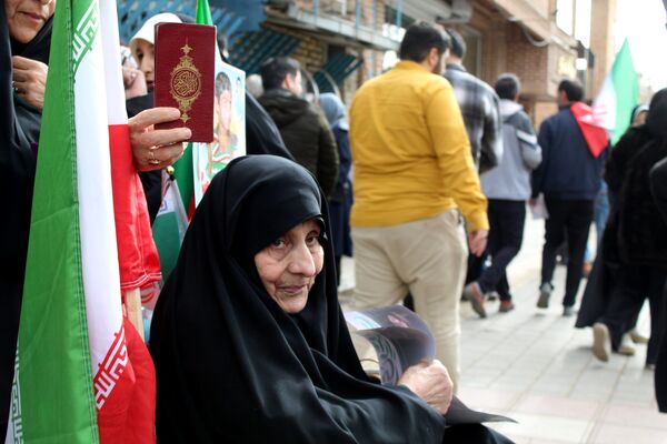  راهپیمایی تاریخی و باشکوه 22 بهمن با حضور مردم ولایتمدار شهرستان نیشابور