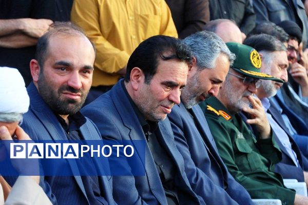 نخستین سالگرد خادم‌الرضا (علیه‌السلام) شهید آیت‌الله سید ابراهیم رئیسی در عرصه میدان شهدا مشهد 