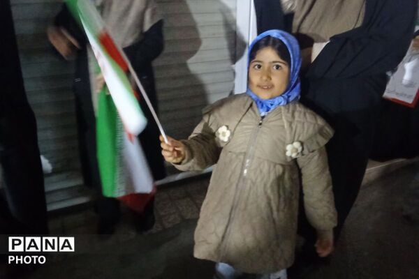 مردم دلتنگ رهبر امت اسلام، حضرت آیت الله خامنه‌ای