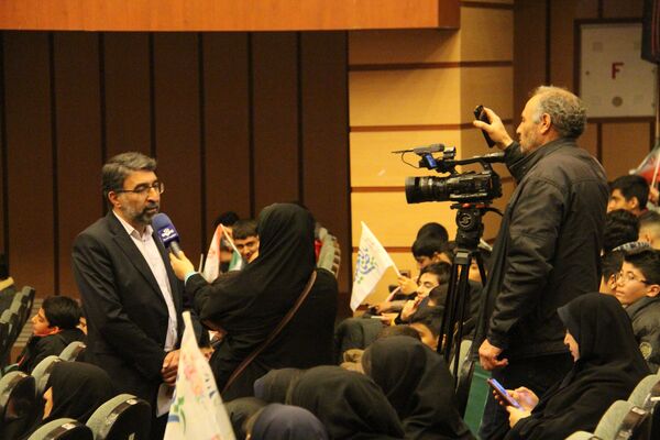 همایش فرزندان انقلاب «نسل انتظار» در فرهنگسرای بزرگ شهرکرد