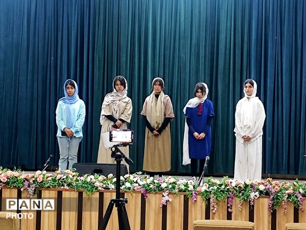 داوری مرحله استانی جشنواره نوجوان خوارزمی در محورهای فرهنگ و هنر و عکاسی