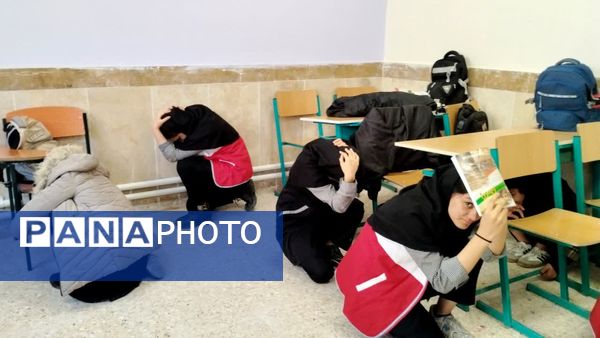 بیست و هفتمین مانور سراسری زلزله و ایمنی در مدارس شهرستان کلات