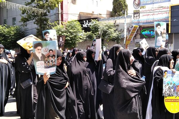 راهپیمایی پانزده خرداد کفن پوشان شهرستان ورامین