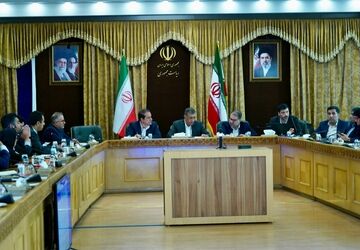 هشدار معاون رئیس‌جمهور نسبت به کم‌کاری بانک‌ها در اجرای مصوبات سفرهای دولت؛ اعتبارات را کاهش می‌دهیم