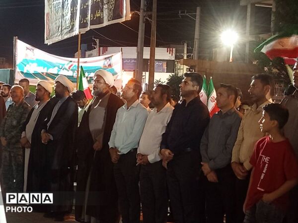 اجلاس سراسری نماز و تجلیل از دانش‌آموزان فعال در حاجی‌آباد