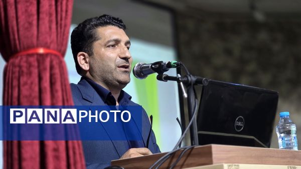 جلسه فصلی مدیران دوره دوم متوسطه قائمشهر