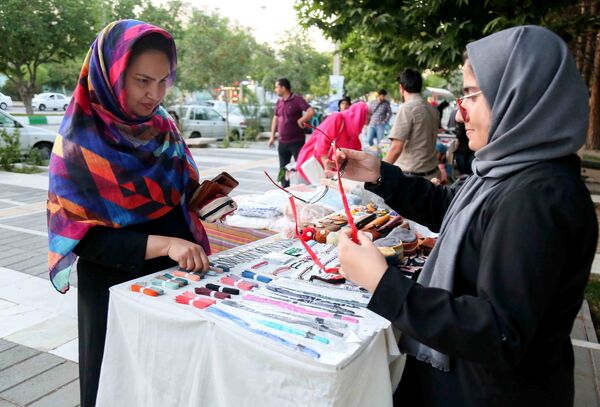 عصر بازار هنرمندان مشهدی در روزهای پنجشنبه