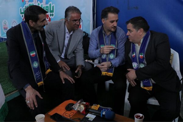 همایش «یاوران انقلاب» در بهارستان‌دو
