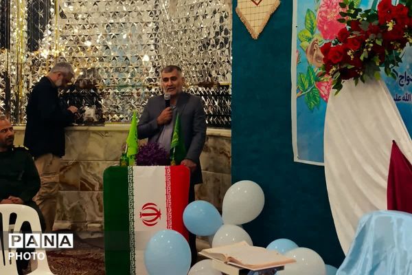 حضور 26 زوج جوان در اجتماعات شبانه و گلباران کردن مزار شهدا