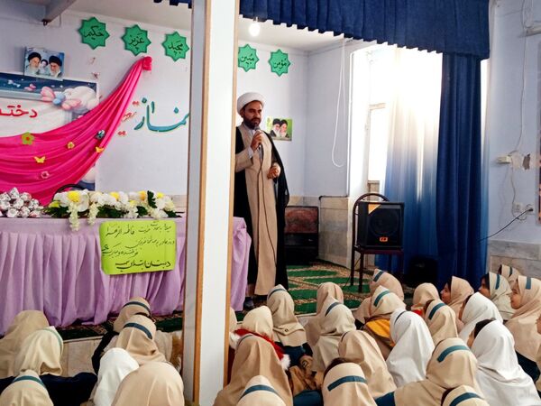 مراسم ولادت حضرت زهرا(س) در دبستان سمیه