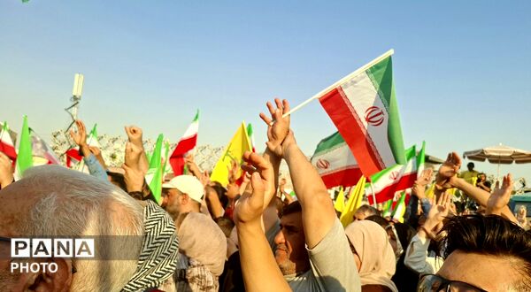 تجدید بیعت میلیونی مردم با رهبری در جشنی باشکوه به مناسبت عید غدیر