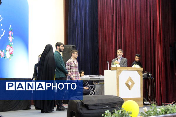 نقش بی‌بدیل مربیان تربیتی در شکوفایی نسل آینده در همایش منطقه ۵ تهران بازخوانی شد