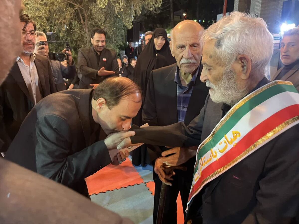 پیام تسلیت مدیرکل آموزش‌وپرورش استان قم به مناسبت درگذشت پدر سپهبد شهید سید عبدالرحیم موسوی