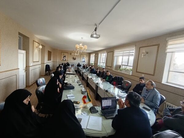 دومین جلسه هم‌اندیشی معاونان و مربیان پرورشی مقطع ابتدایی ناحیه ۵ مشهد