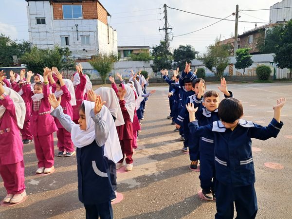 جشن میلاد حضرت زینب(س) در دبستان شهید احمدپور قائمشهر