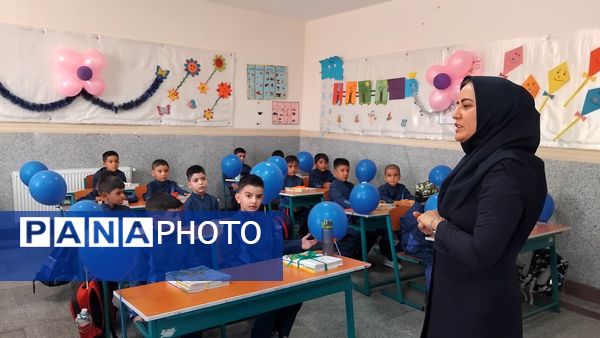 جشن ورود شکوفه‌های محلاتی به کلاس اول