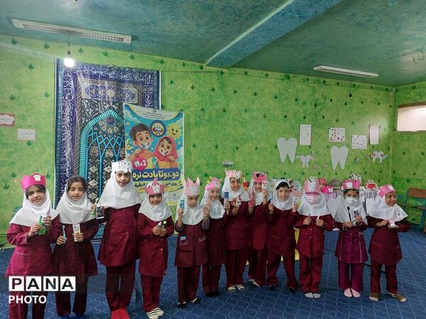 جشنواره آموزشی «دندان ۶» با هدف ارتقای سلامت دهان و دندان دانش‌آموزان در حاجی‌آباد