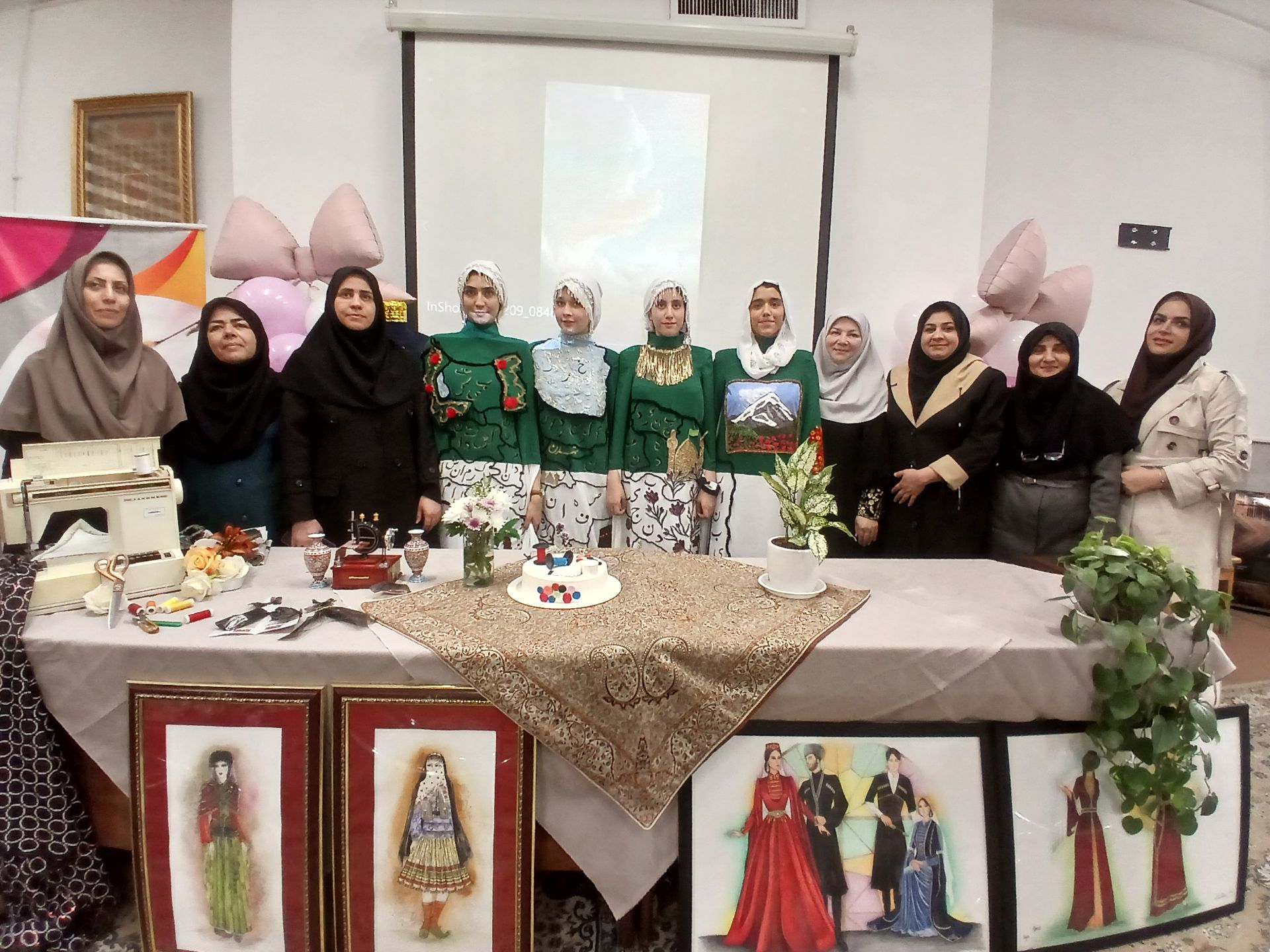 جشن روز خیاط درهنرستان کیمیاناحیه۳