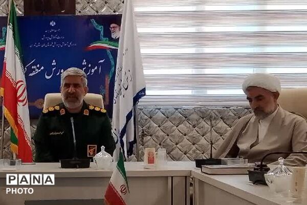 دیدار فرمانده سپاه ناحیه حضرت روح‌الله (ره) با رئیس اداره آموزش و پرورش کهریزک 
