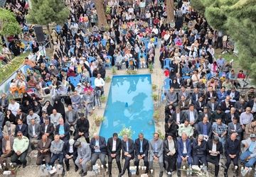 بزرگداشت عطار نیشابوری با حضور وزیر میراث فرهنگی، گردشگری و صنایع دستی در آرامگاه عطار برگزار شد