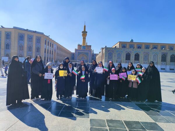 همایش پیاده‌روی مادر دختری به‌مناسبت اعیاد شعبانیه و دهه فجر 