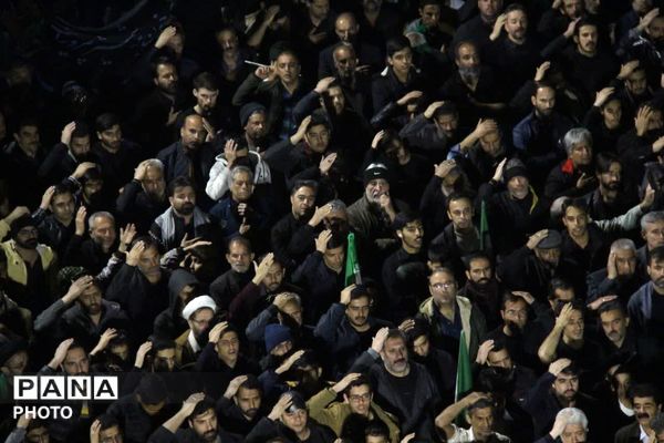 اجتماع عظیم هیات‌های یزدی در سوگ شهادت رهبر انقلاب