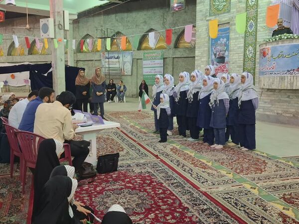 جشنواره سرودخوانی به‌مناسبت هفته دفاع مقدس