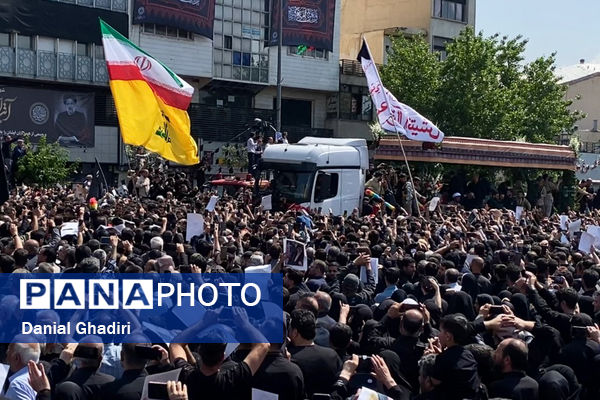 مراسم تشییع پیکر شهدای خدمت در تهران