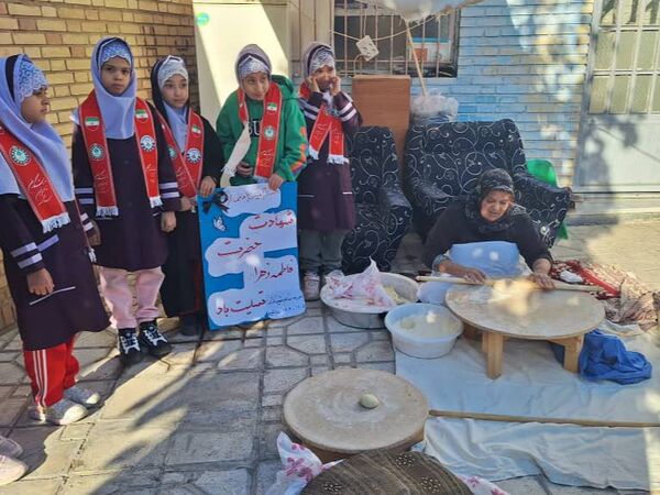 دبستان شهید کشاورز در سوگ فاطمیه