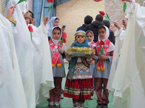 آیین برگزاری زنگ سپاس معلم در مدرسه خانکلابی بجنورد