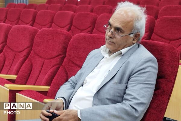 نشست فصلی مدیران مدارس آموزش و پرورش ناحیه دو شهرری