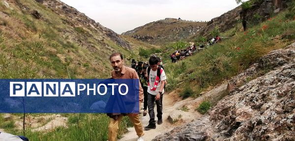 اردوی کوهپیمایی دانش آموزان پیشتاز ناحیه ۷ مشهد